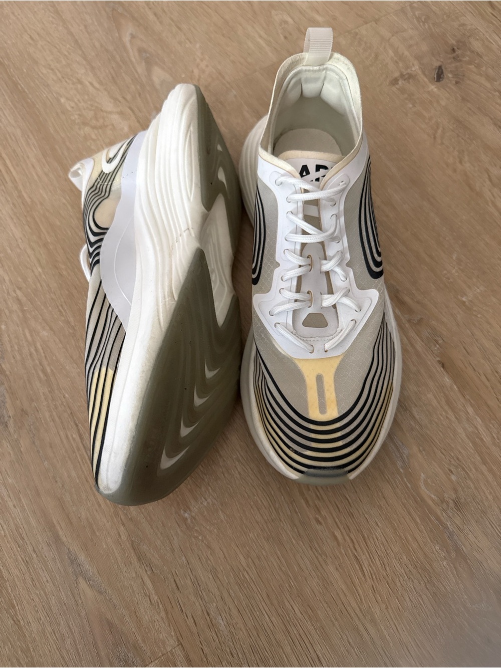 APL Women’s Streamline Black & White Sneaker 6.5